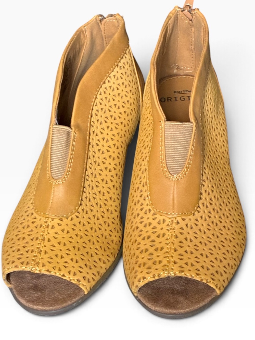 Earth Carden Perforated Bootie Shoe 2โ heel Yellow Heel Backzip Open Toe